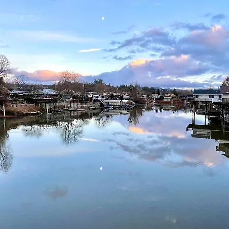 Fishing Bungalow On The Water W/Private Dock